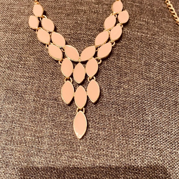 Gold and Pink Y-Shaped Necklace with Oval Elements - Picture 4 of 7